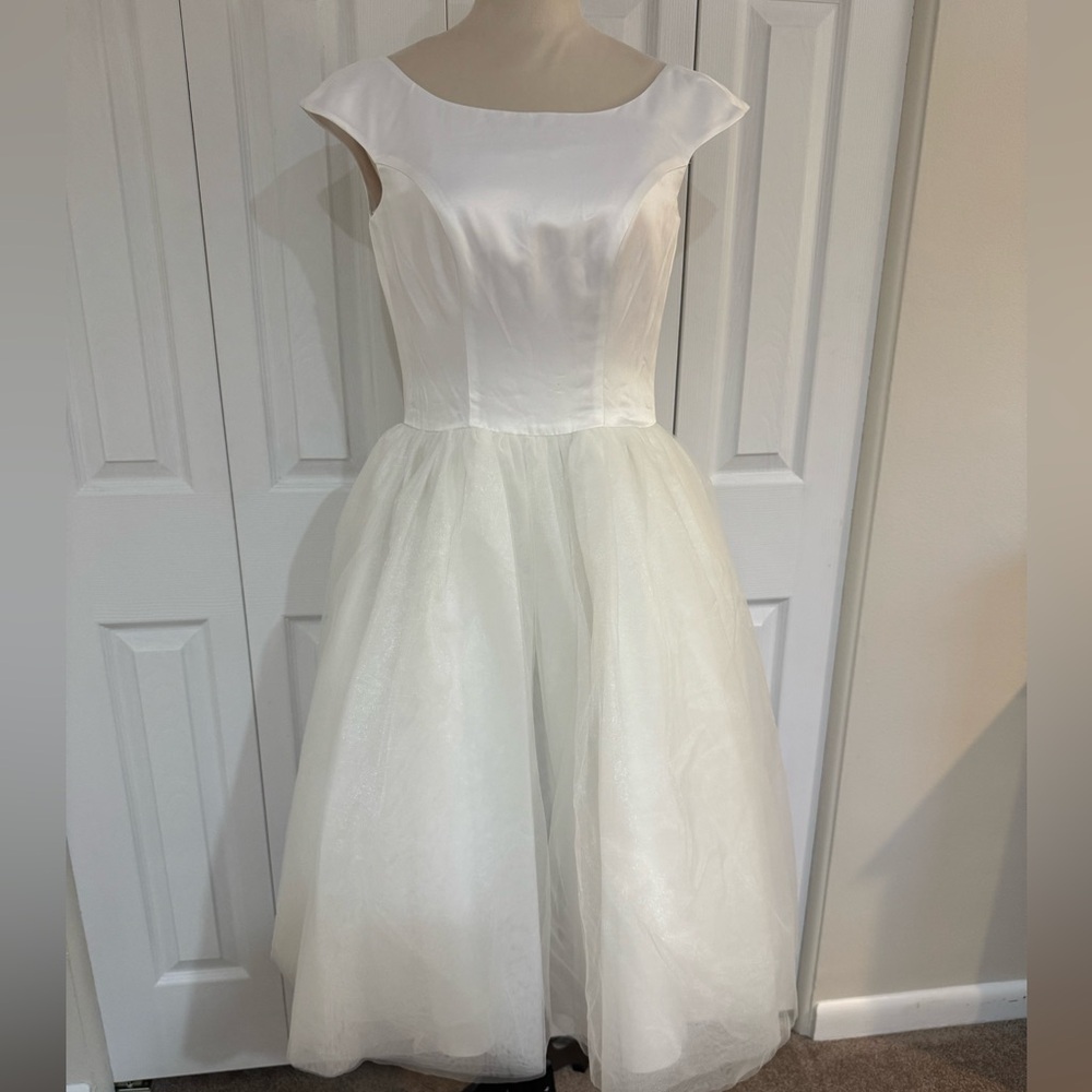 NWT Unique Vintage Dolly Couture Bridal XS/2 ivory reception/rehearsal dress